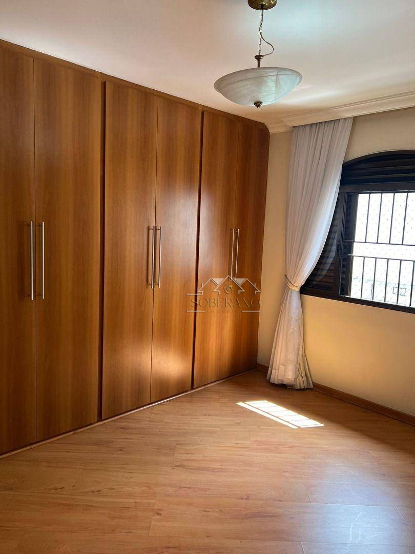 Sobrado à venda e aluguel com 4 quartos, 300m² - Foto 7