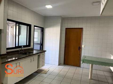 Apartamento à venda com 4 quartos, 189m² - Foto 19