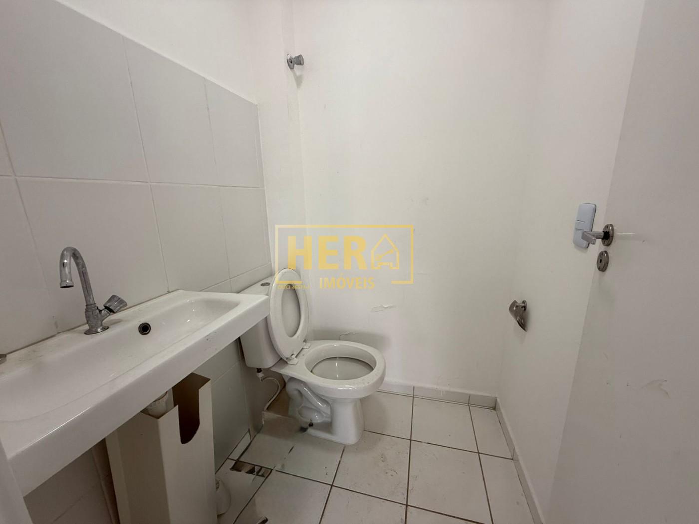 Prédio Inteiro para alugar, 47m² - Foto 6