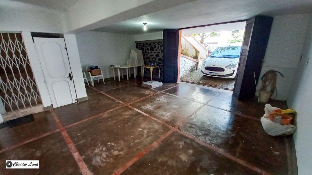 Casa à venda com 3 quartos, 220m² - Foto 28