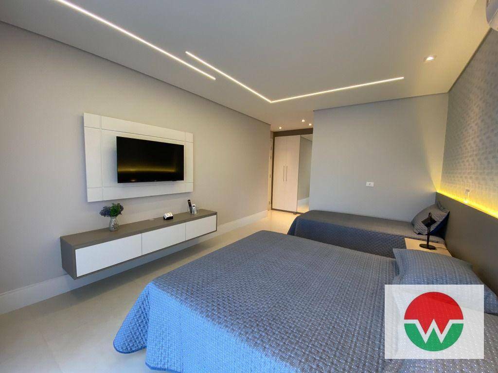 Casa de Condomínio à venda com 5 quartos, 450m² - Foto 18