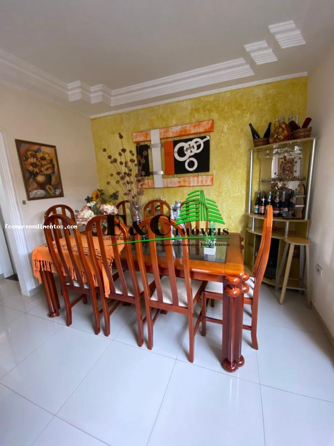 Casa à venda com 3 quartos, 250m² - Foto 32