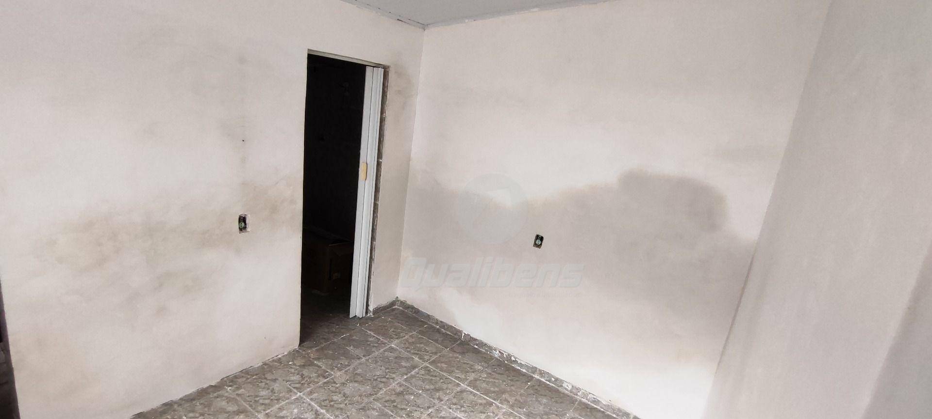 Casa à venda com 4 quartos, 200m² - Foto 21