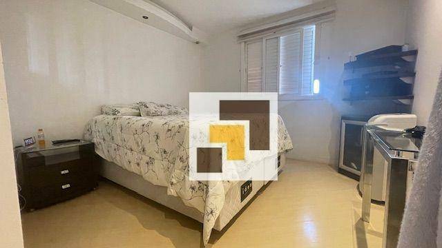 Apartamento à venda com 3 quartos, 125m² - Foto 45