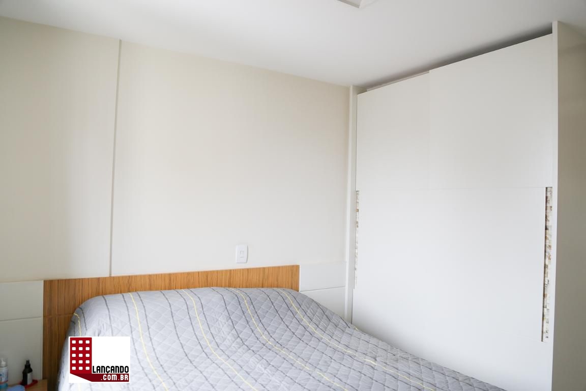 Apartamento à venda com 2 quartos, 62m² - Foto 9