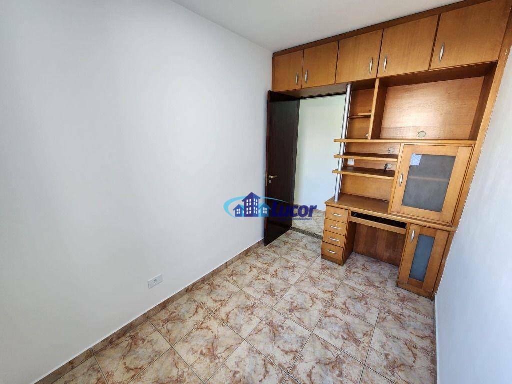 Apartamento para alugar com 3 quartos, 65m² - Foto 6