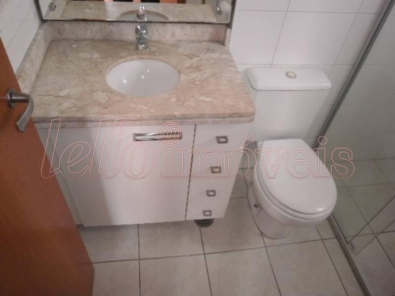 Apartamento para alugar com 3 quartos, 82m² - Foto 13