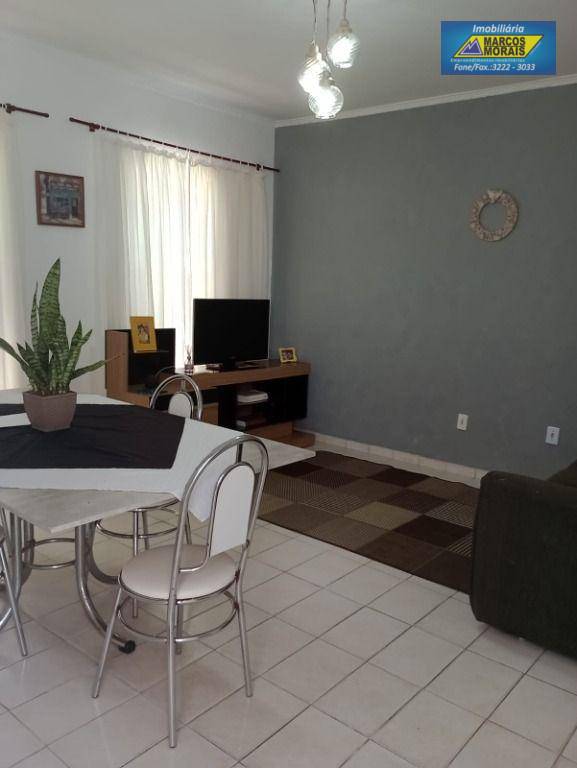 Apartamento à venda com 2 quartos, 69m² - Foto 9