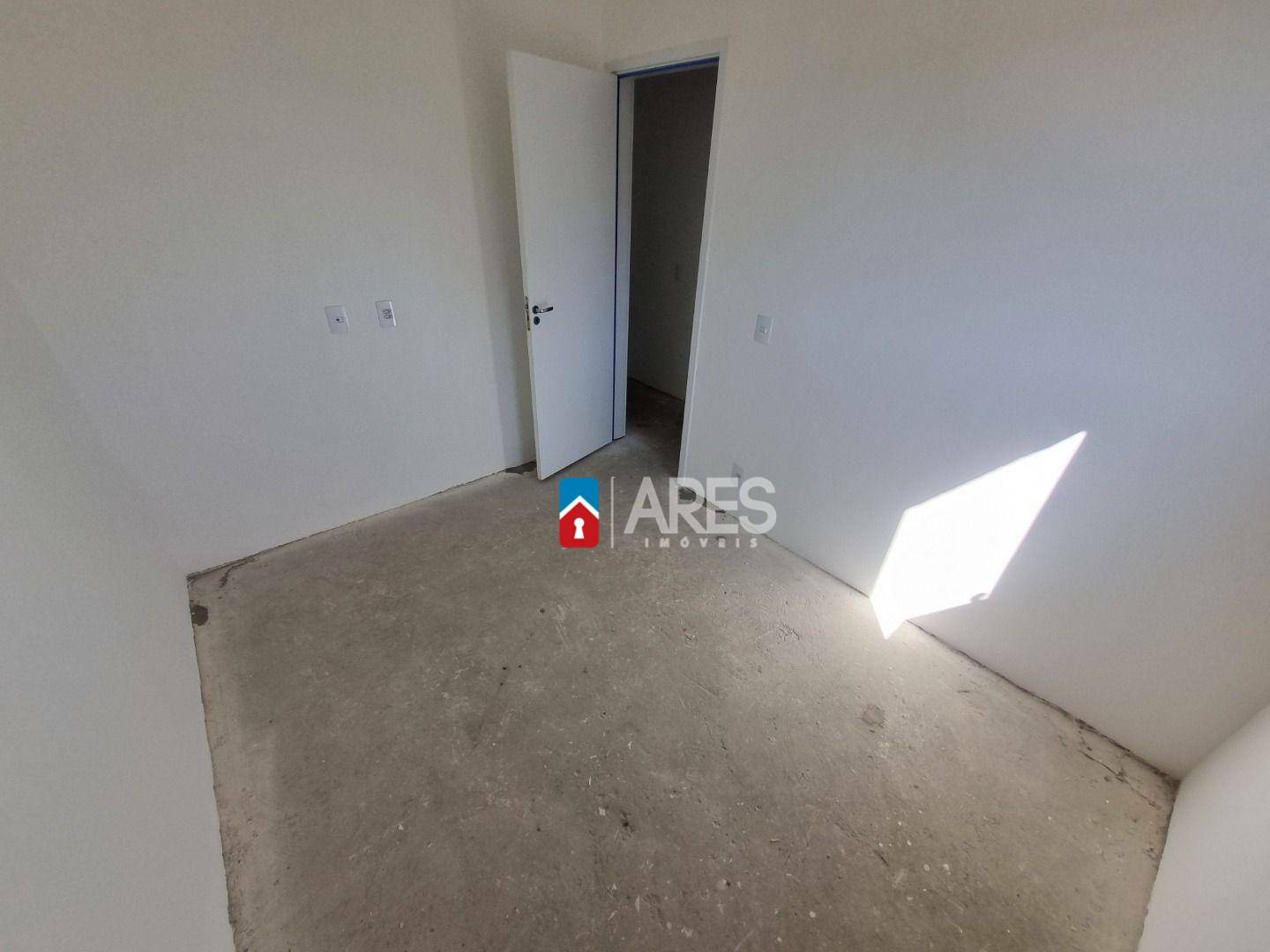 Apartamento à venda com 2 quartos, 70m² - Foto 8