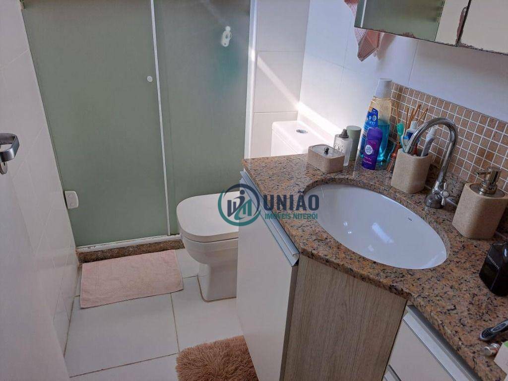 Apartamento à venda com 2 quartos, 64m² - Foto 19