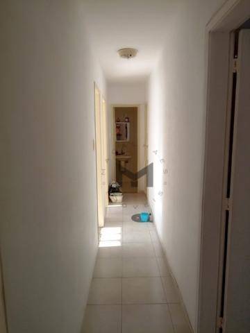 Apartamento à venda com 3 quartos, 67m² - Foto 3