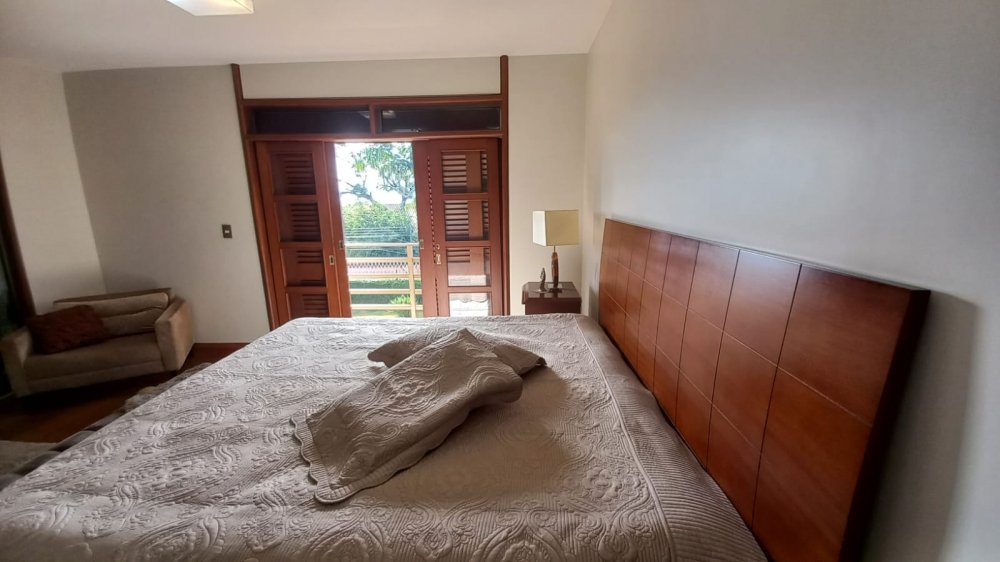 Casa à venda com 5 quartos, 650m² - Foto 10