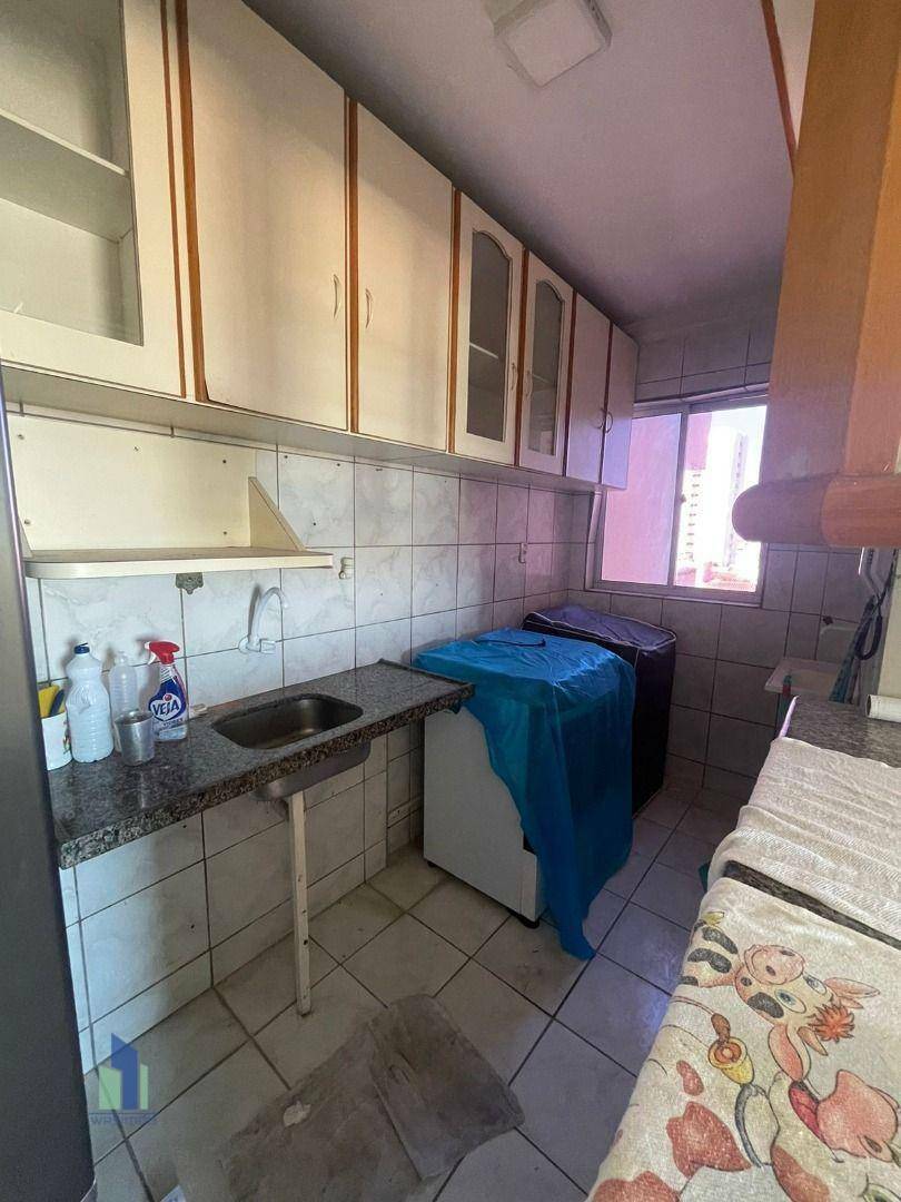 Apartamento à venda com 3 quartos, 60m² - Foto 11