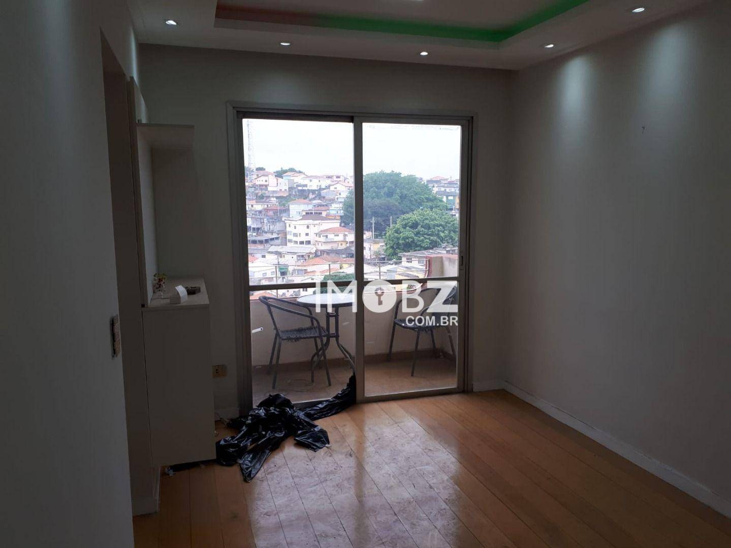 Apartamento à venda com 2 quartos, 55m² - Foto 2