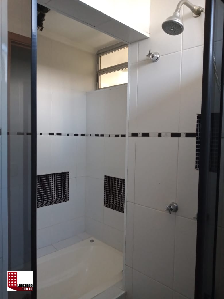 Apartamento à venda com 2 quartos, 75m² - Foto 11