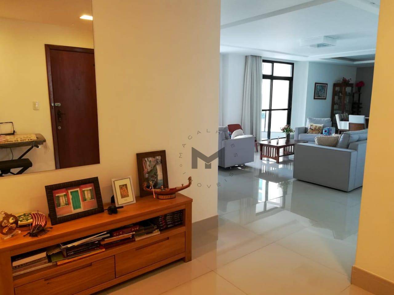 Apartamento à venda com 4 quartos, 396m² - Foto 1