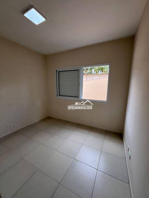 Casa de Condomínio para alugar com 3 quartos, 125m² - Foto 13