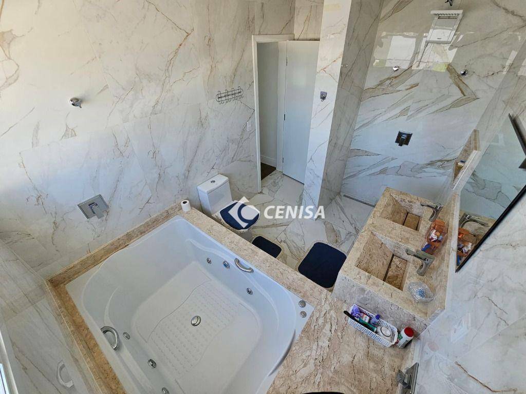 Casa de Condomínio à venda com 3 quartos, 242m² - Foto 32