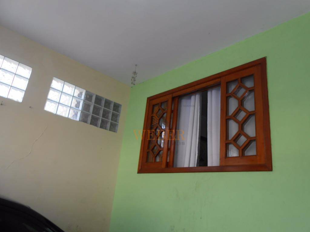 Casa de Condomínio à venda com 3 quartos, 150m² - Foto 3