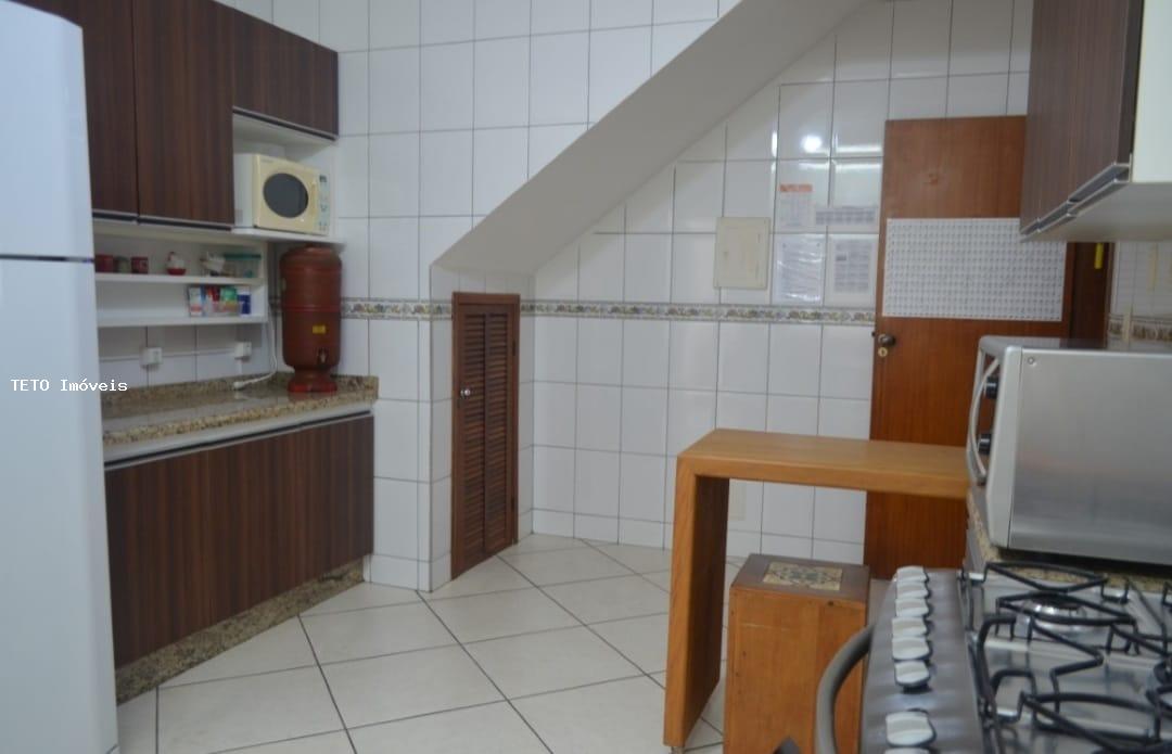 Casa à venda com 3 quartos, 100m² - Foto 11