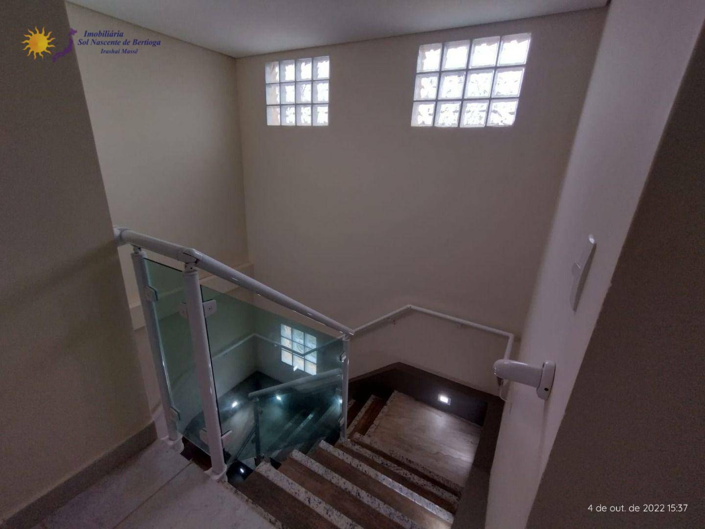 Casa à venda com 4 quartos, 160m² - Foto 12