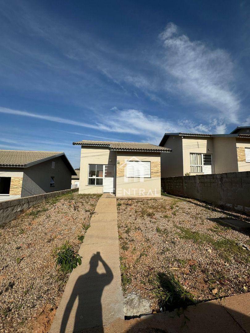 Casa à venda com 2 quartos, 42m² - Foto 2