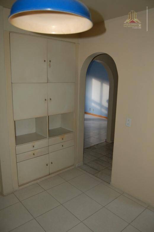 Apartamento à venda com 3 quartos, 110m² - Foto 12