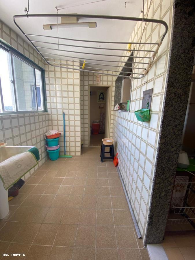 Apartamento à venda com 3 quartos, 138m² - Foto 12