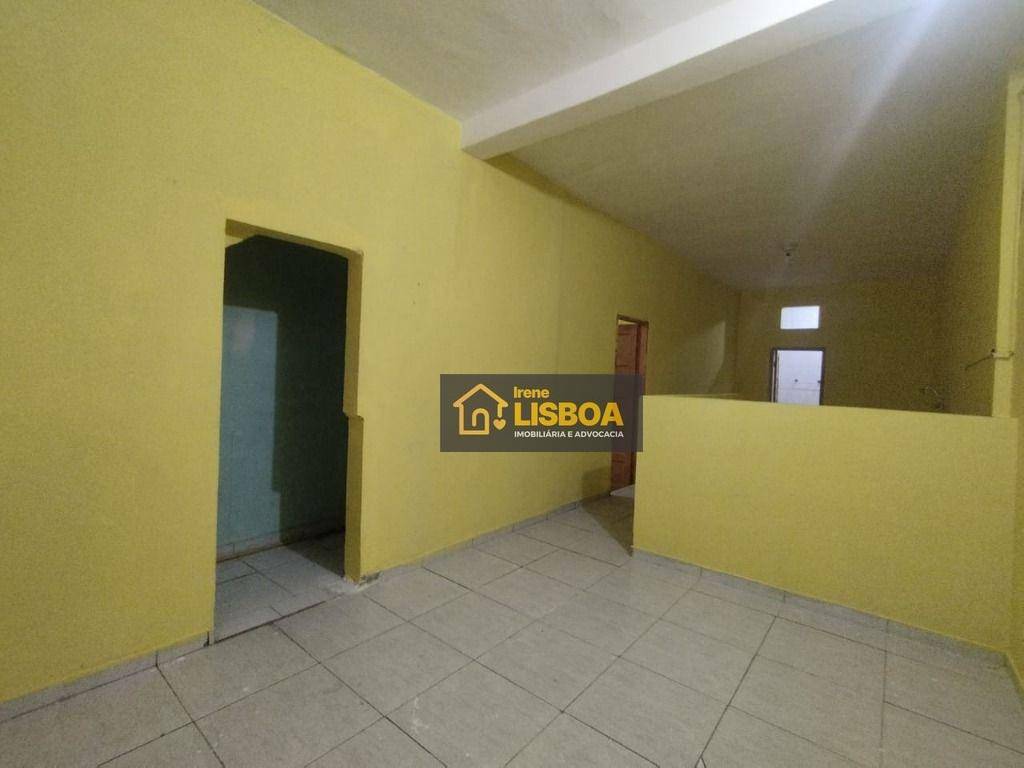 Casa para alugar com 1 quarto, 35m² - Foto 8