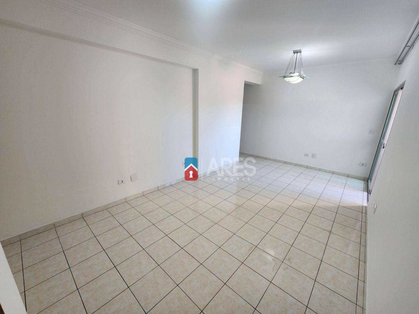 Apartamento para alugar com 3 quartos, 110m² - Foto 2