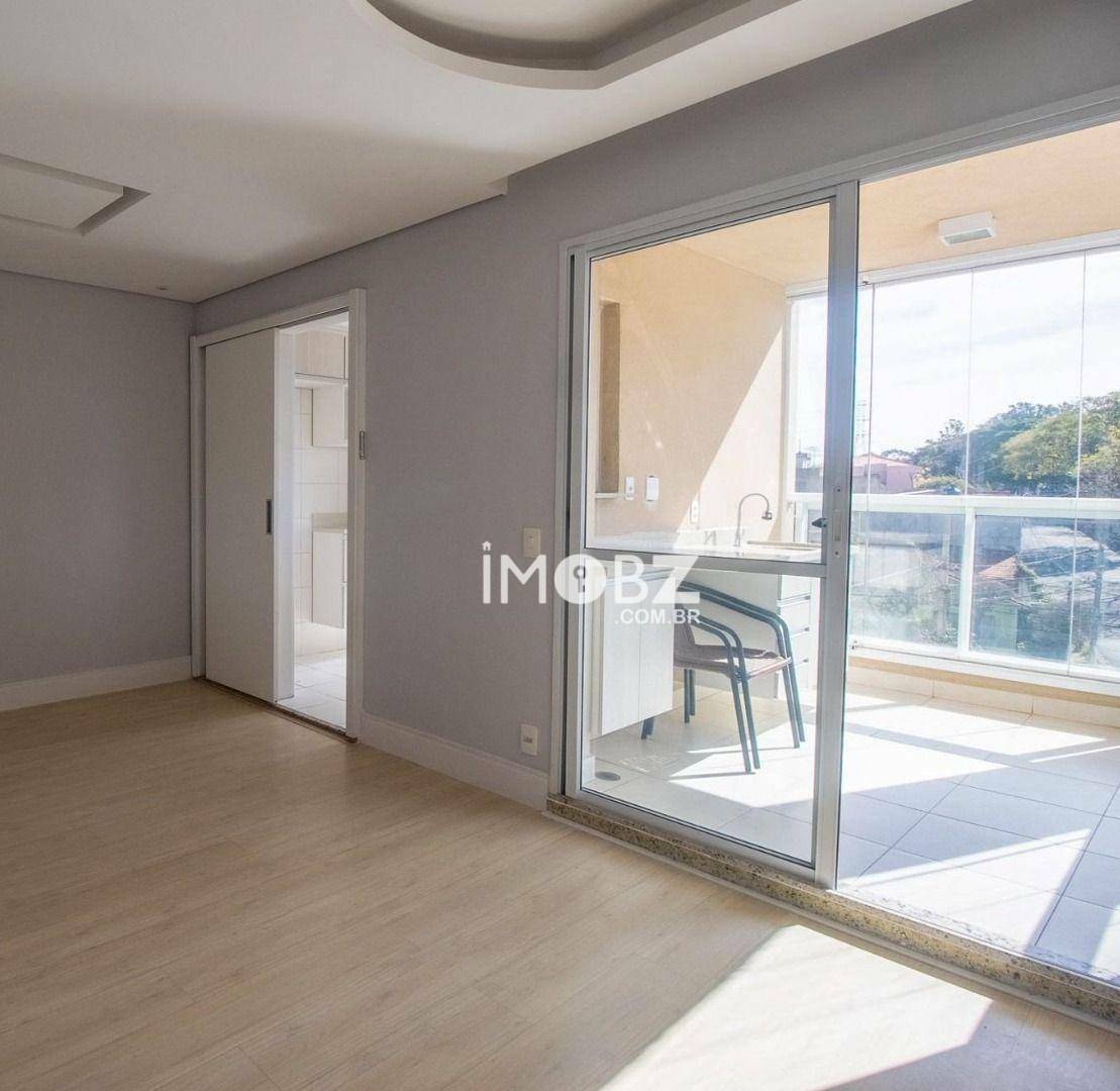 Apartamento à venda com 3 quartos, 67m² - Foto 1