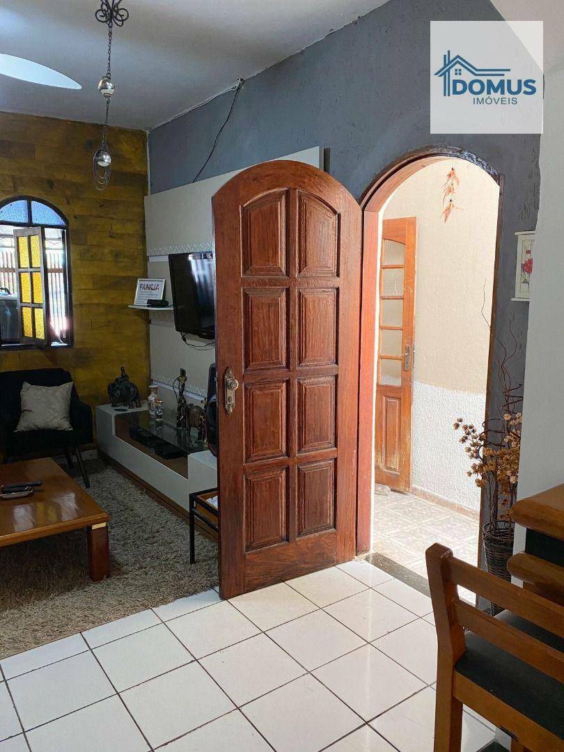 Sobrado à venda com 3 quartos, 100m² - Foto 5