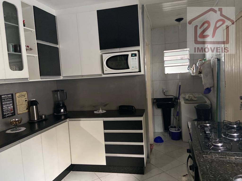 Casa à venda com 3 quartos, 200m² - Foto 17