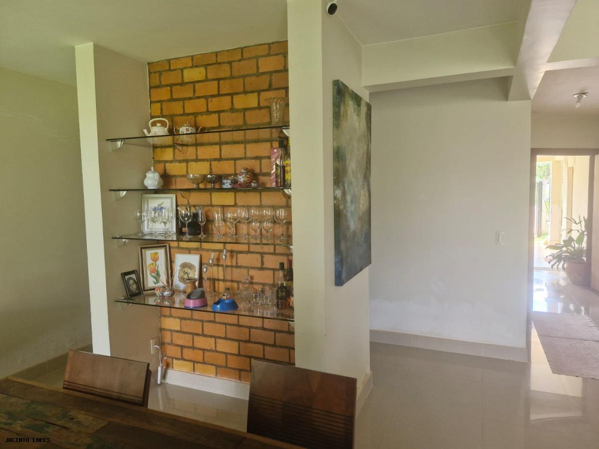 Casa de Condomínio à venda com 3 quartos, 250m² - Foto 14