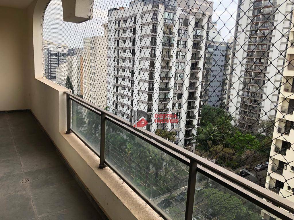 Apartamento à venda com 3 quartos, 141m² - Foto 4