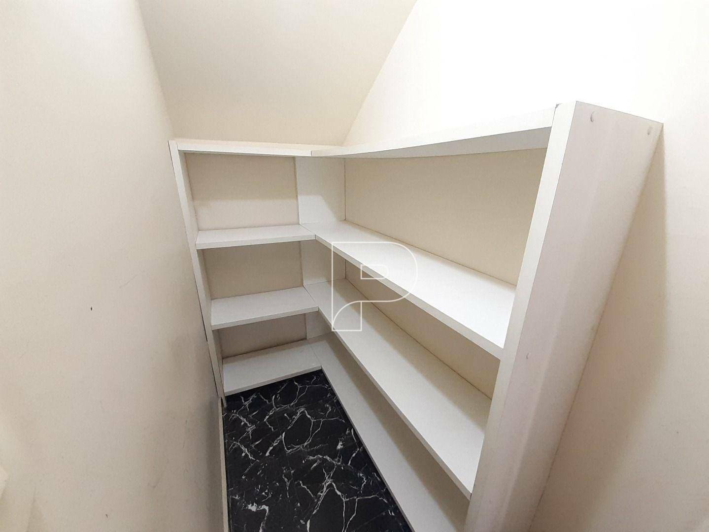 Casa de Condomínio para alugar com 4 quartos, 250m² - Foto 10