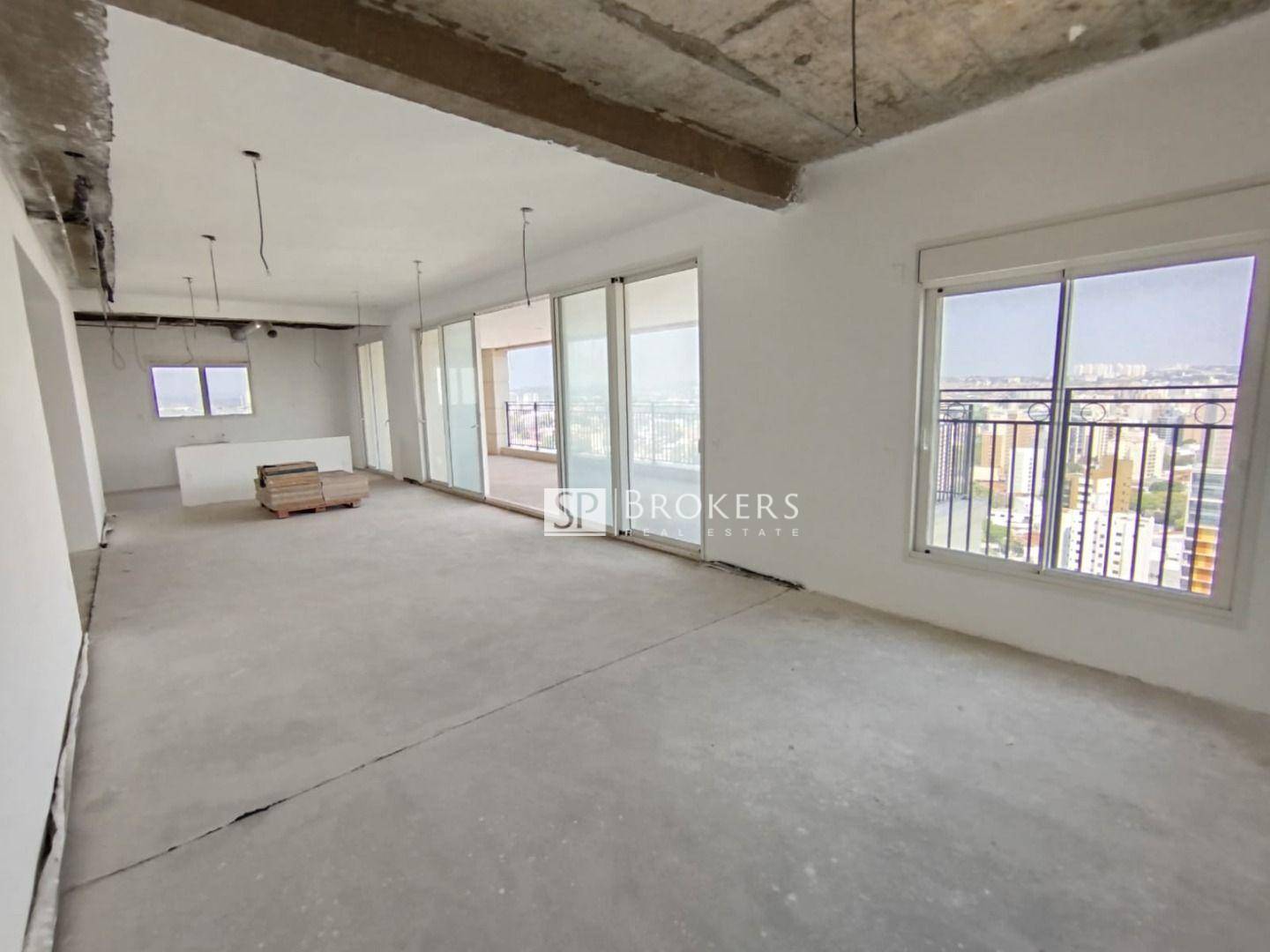 Apartamento à venda com 3 quartos, 256m² - Foto 4