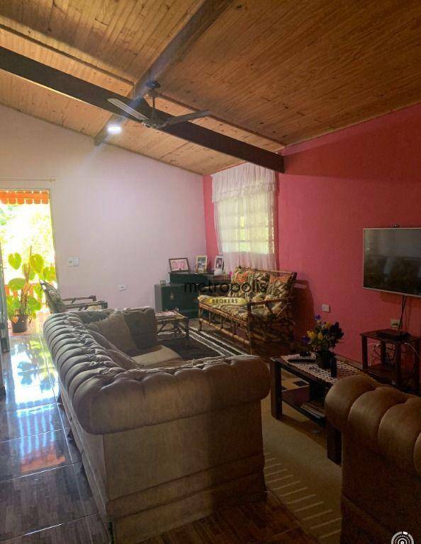 Chácara à venda com 3 quartos, 138m² - Foto 2