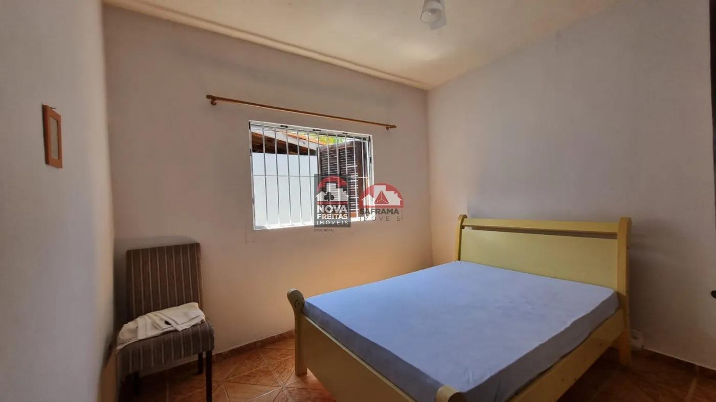 Casa à venda com 2 quartos, 300m² - Foto 14