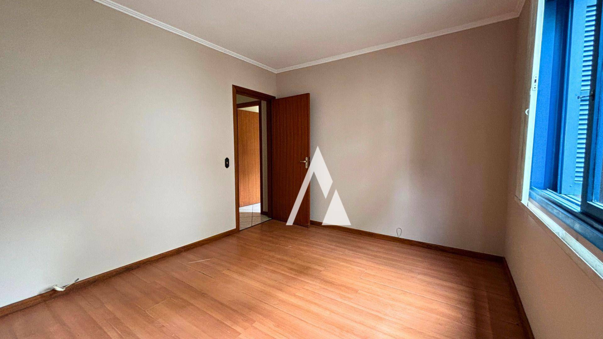 Apartamento à venda com 2 quartos, 64m² - Foto 11