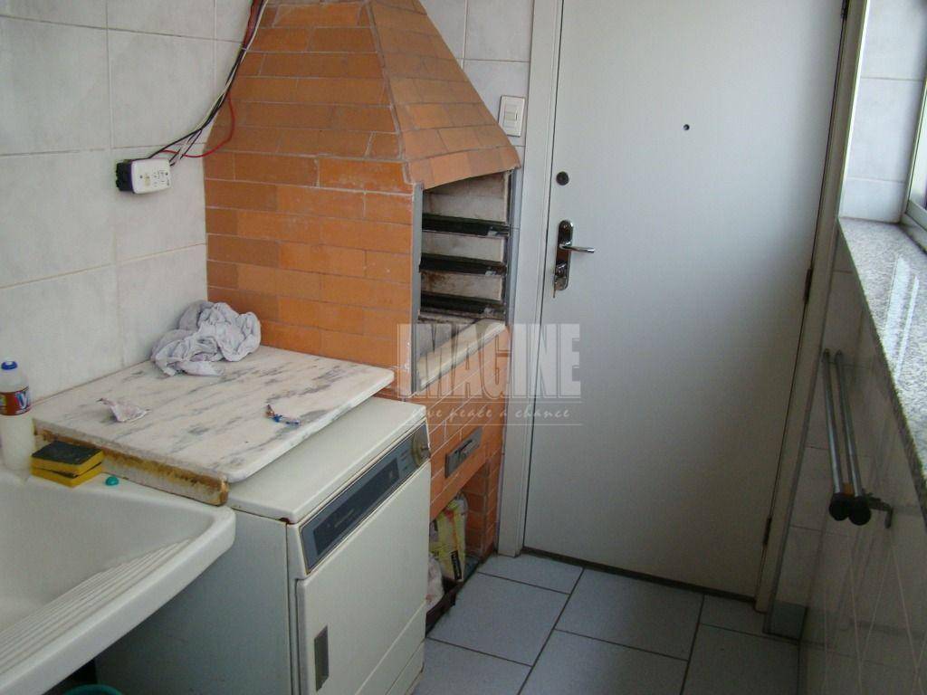 Apartamento à venda com 3 quartos, 235m² - Foto 25