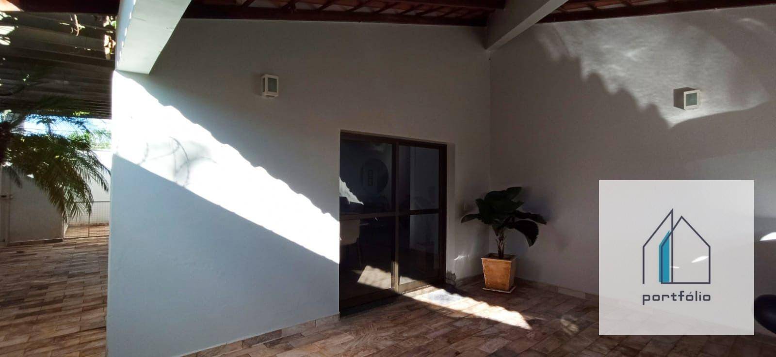 Casa à venda com 3 quartos, 251m² - Foto 35