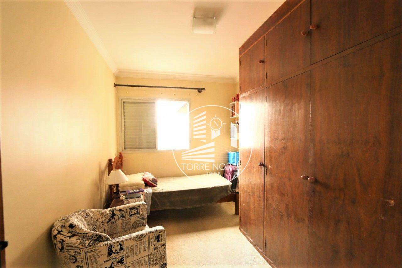 Apartamento à venda com 4 quartos, 180m² - Foto 13