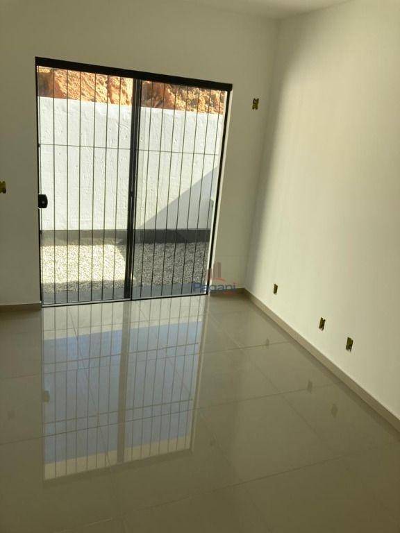 Casa à venda com 3 quartos, 100m² - Foto 10