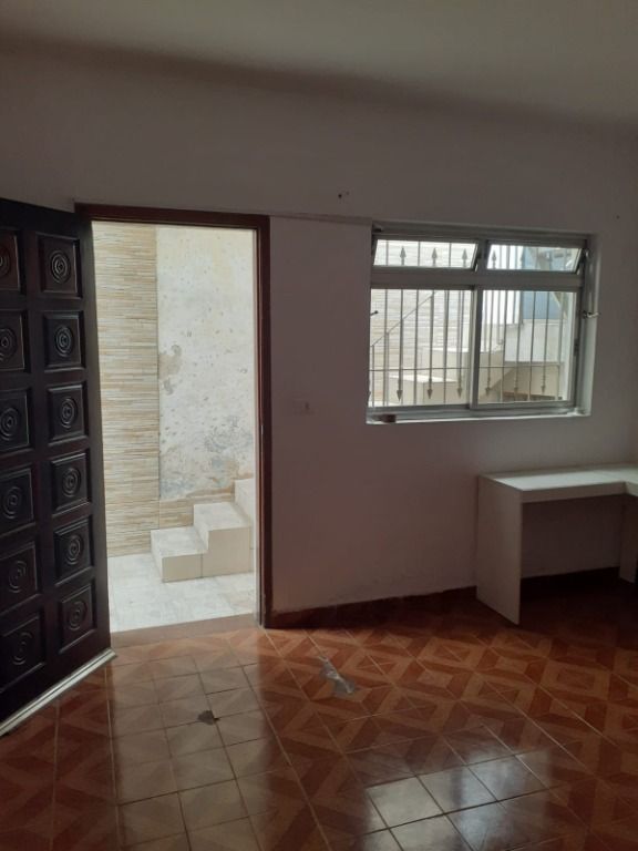 Casa para alugar com 3 quartos, 180m² - Foto 17