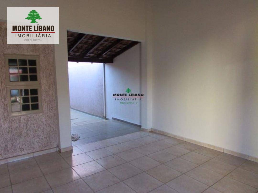 Casa à venda com 3 quartos, 1M2 - Foto 1