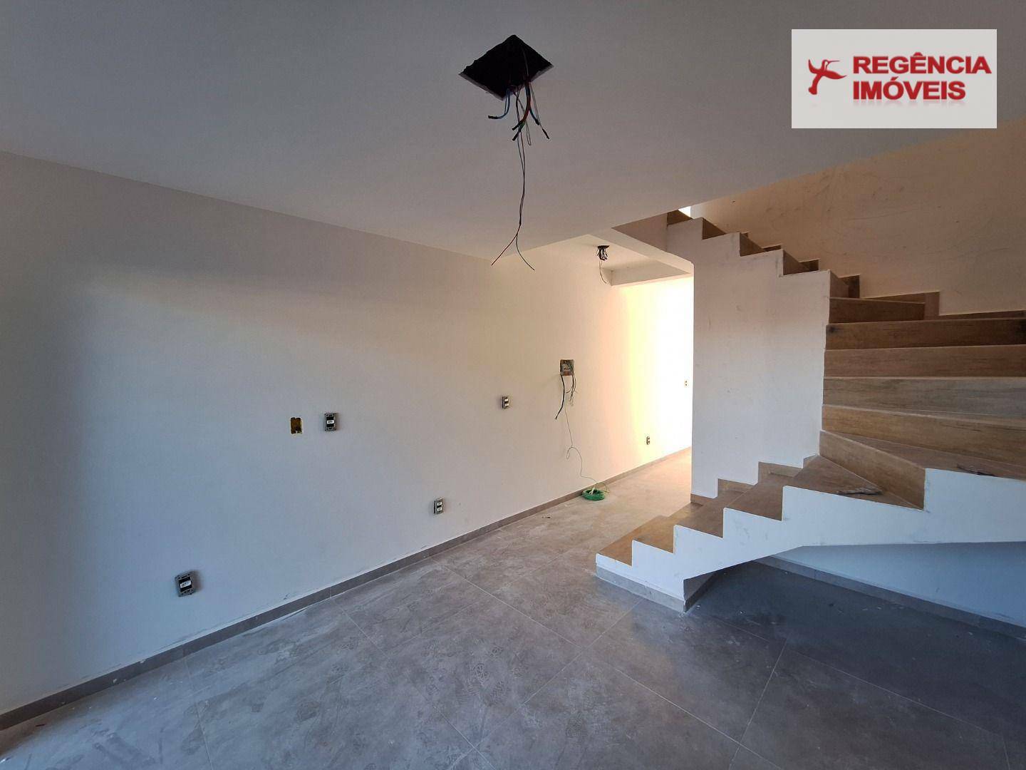 Casa à venda com 2 quartos, 80m² - Foto 19