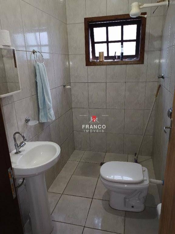 Casa à venda com 3 quartos, 241m² - Foto 35