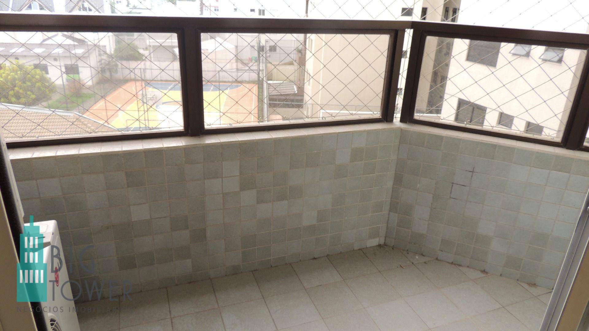 Apartamento para alugar com 2 quartos, 101m² - Foto 5