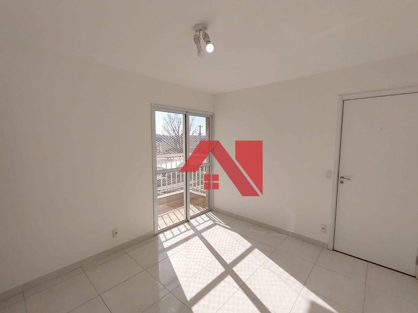 Apartamento à venda com 2 quartos, 56m² - Foto 1